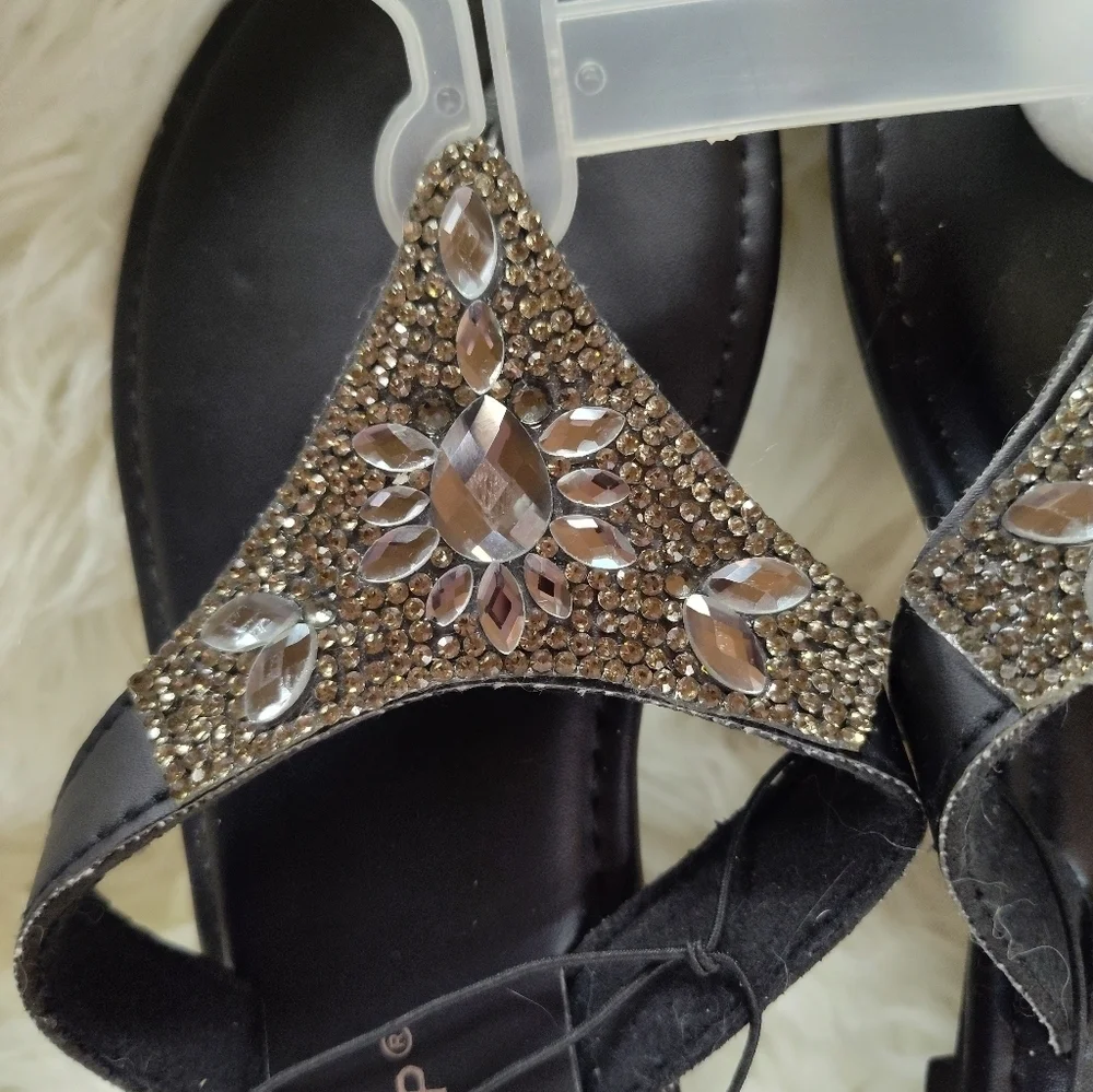 West Loop Black Leather Rhinestone Sandals Size Small - Picture 2 of 5